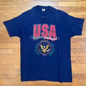 Vintage 90s United States Of America Crest Tee